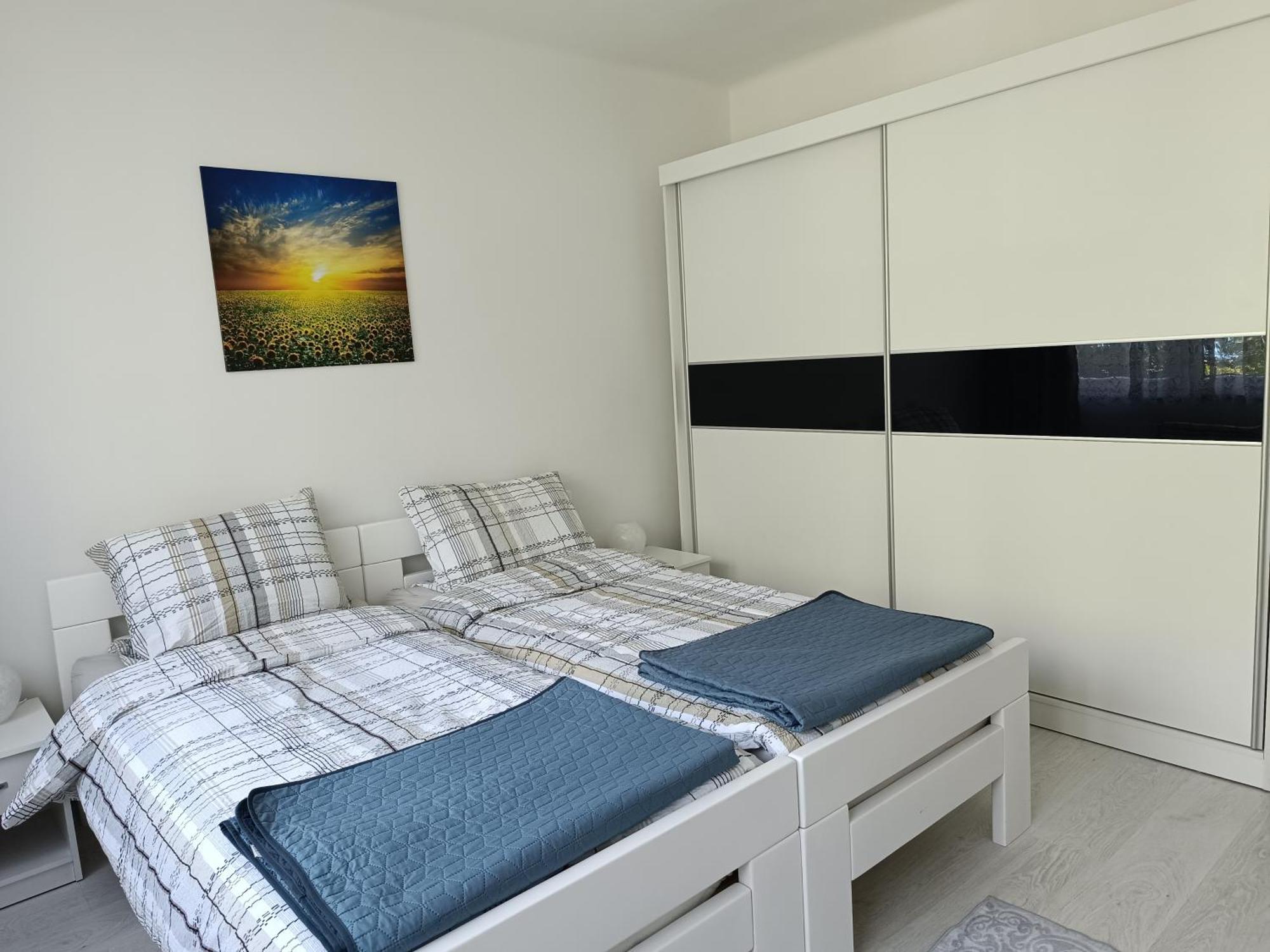 White & Tidy - Apartment